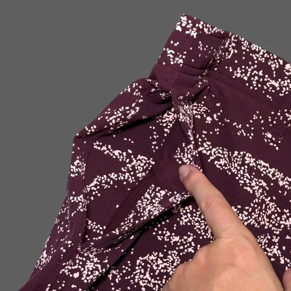 Under Armour UA Golf Printed Shorts Burgundy 36 NWT
